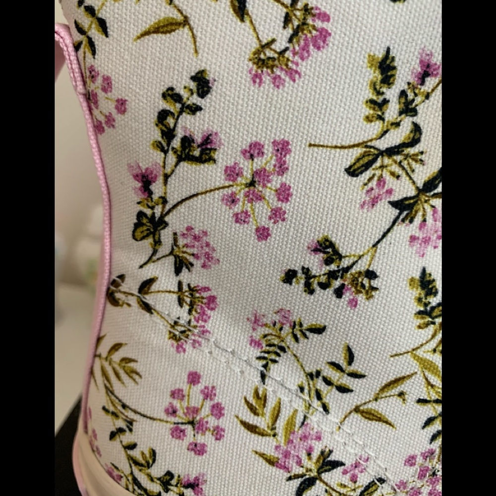 Floral High-Top Sneakers - Picture 9 of 11